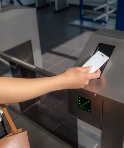 Kartlı Geçiş Sistemleri